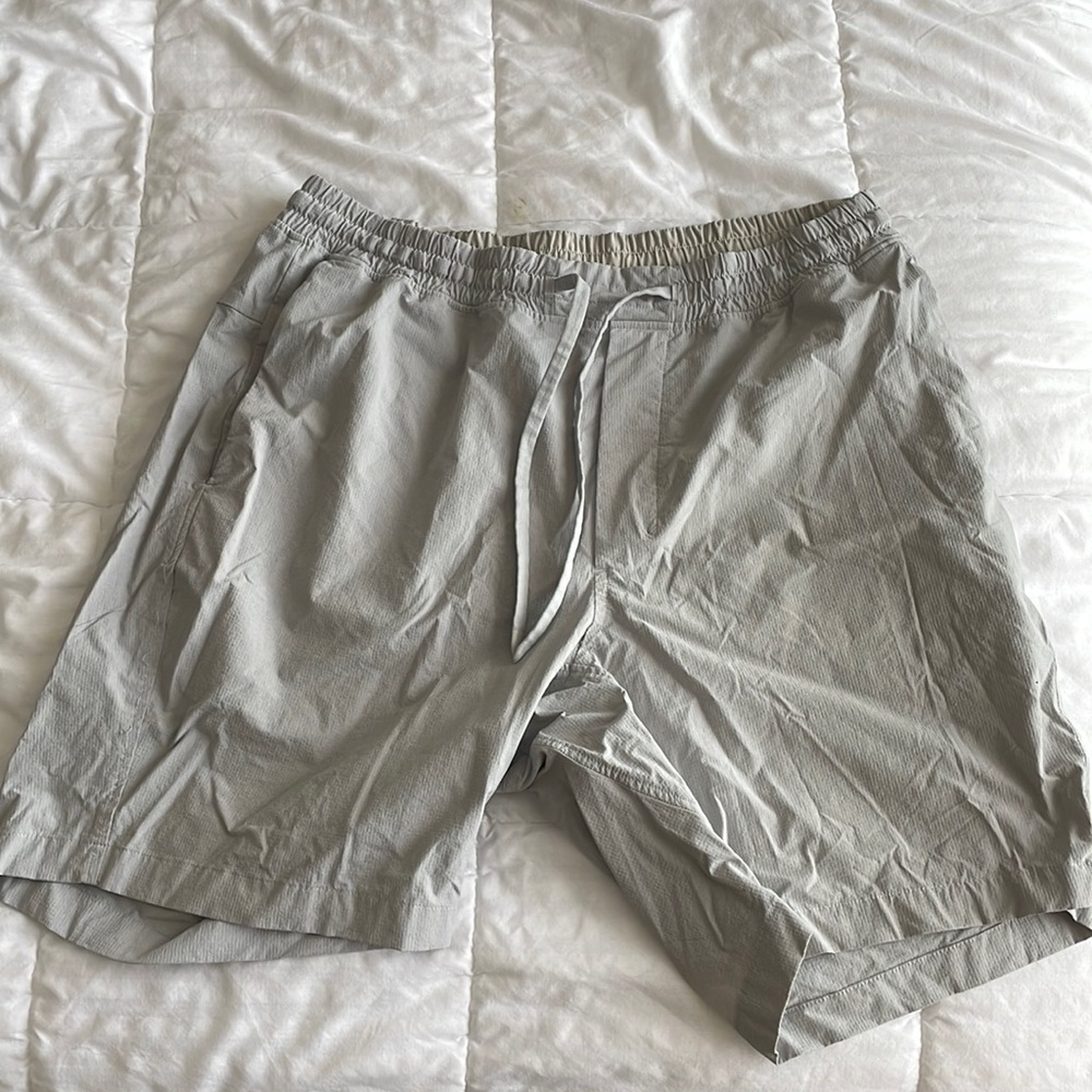 Lululemon mens shorts